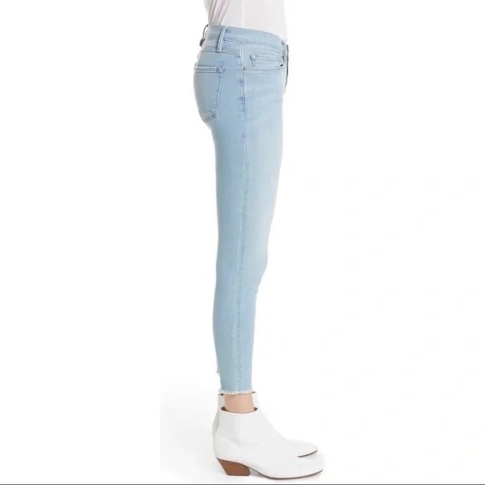 Frame Le Skinny de Jeanne Crop in Jerome Light Wash Size 25 - Picture 2 of 15